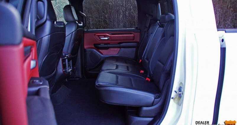 Dodge RAM cena 215000 przebieg: 78000, rok produkcji 2019 z Gdynia małe 781
